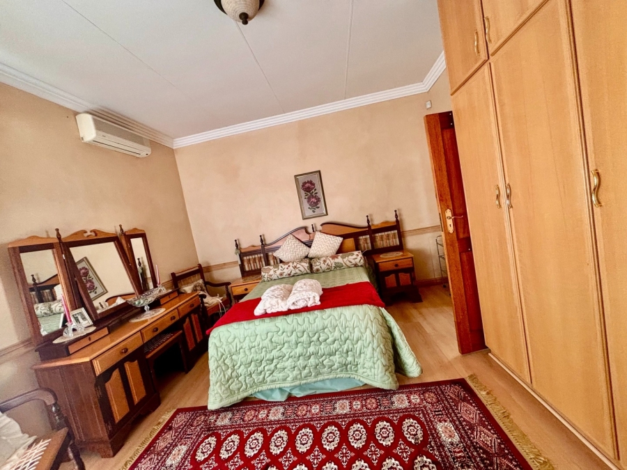 5 Bedroom Property for Sale in Doringkruin North West